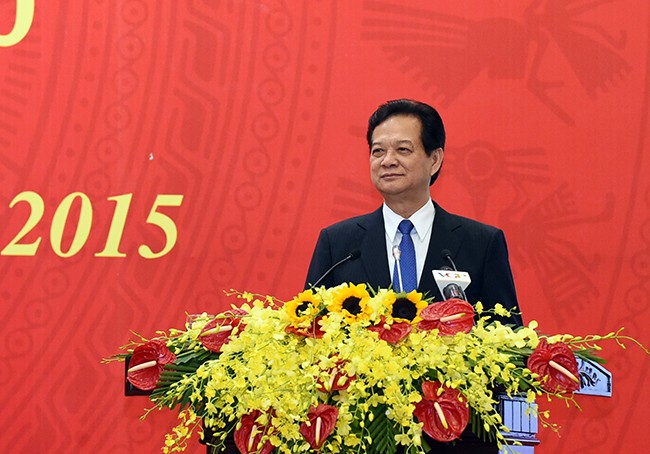 PM Nguyen Tan Dung attends Party Congress of the Government Office - ảnh 1